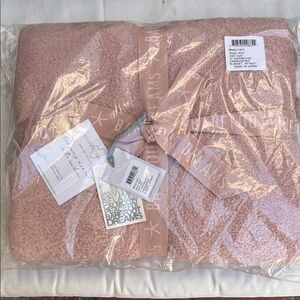 Barefoot Dreams Blush Throw Blanket